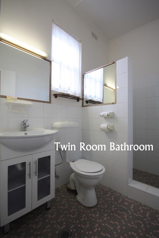 Hi Way Motor Inn Yass Room photo