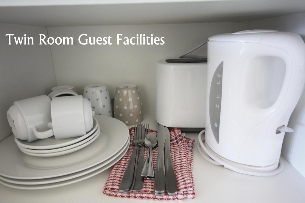 Hi Way Motor Inn Yass Room photo